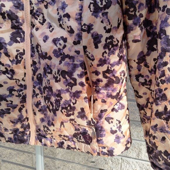 Mountain Hardwear Women's Light Puffer Jacket Coat MEDIUM - Picture 6 of 11